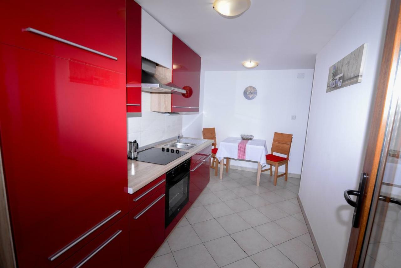 וולי לוסיניי Amaryllis Residence, Apartment Diana & Deluxe Rooms With Shared Kitchen מראה חיצוני תמונה